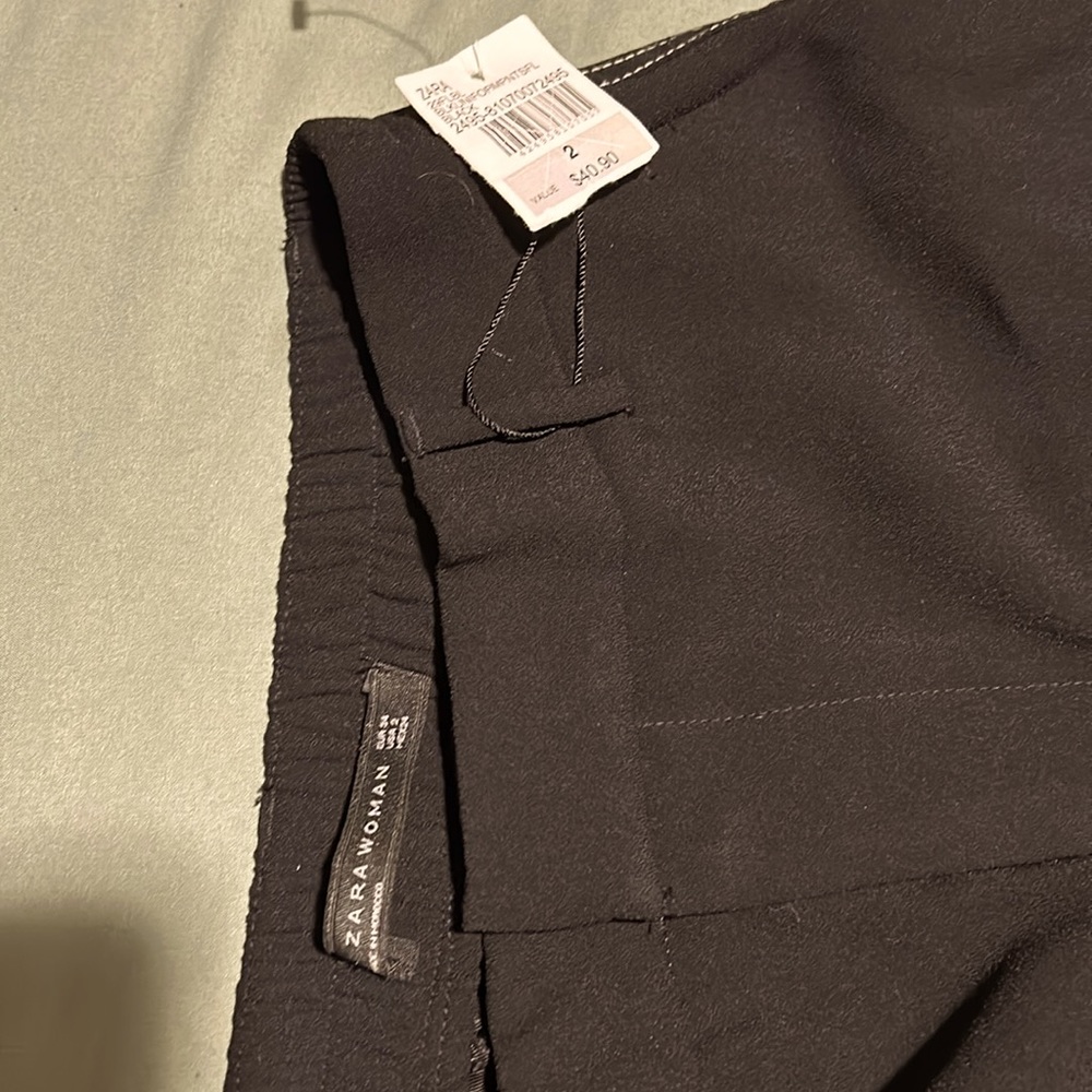 Black Zara Women’s high rise pants